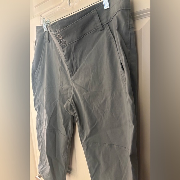 Prana Vintage Mid Rise Bermuda Hike Shorts, Gray, Size 14 - Picture 2 of 8